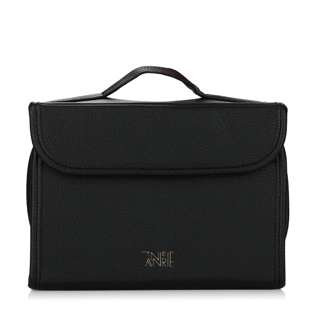 shoptannerie Black Hanging Washbag - shoptannerie